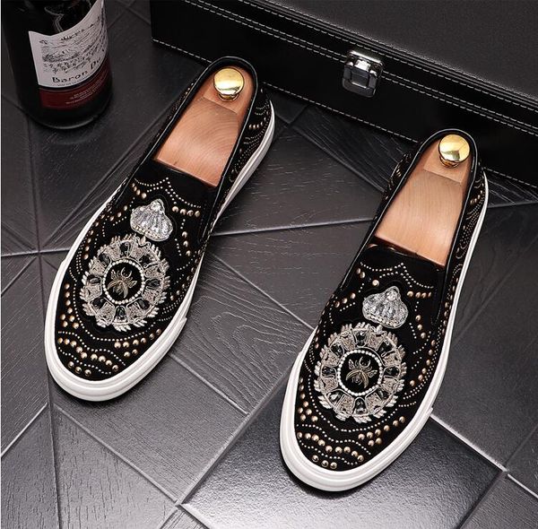 new luxury dandelion spikes flat rivets leather shoes fashion men embroidery loafer dress shoes smoking slipper casual, Black
new luxury dandelion spikes flat rivets leather shoes fashion men embroidery loafer dress shoes smoking slipper casual, Black