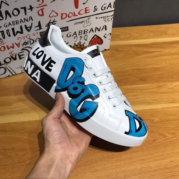 new23 luxury casual shoes fashion wild men and women sports shoes outdoor comfortable men and women travel shoes original box packaging, Black
new23 luxury casual shoes fashion wild men and women sports shoes outdoor comfortable men and women travel shoes original box packaging, Black