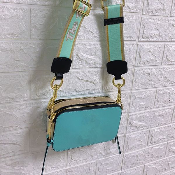camera bag style wide shoulder strap single shoulder diagonal women's small square bag
camera bag style wide shoulder strap single shoulder diagonal women's small square bag