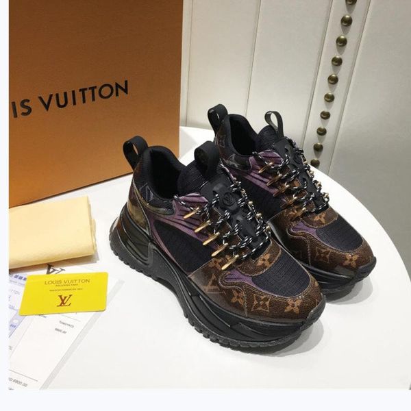 094 new designer luxury women's casual fashion shoes, women's outdoor casual shoes, high-quality materials, with original box, Black
094 new designer luxury women's casual fashion shoes, women's outdoor casual shoes, high-quality materials, with original box, Black