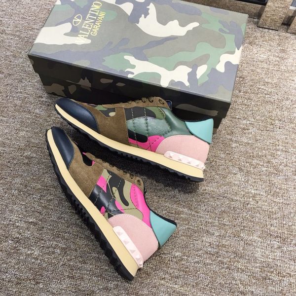 the new rockrunner camouflage rivet fashion trend well-known brand lace-up casual shoes r design trend no.1,size35-45 with box
the new rockrunner camouflage rivet fashion trend well-known brand lace-up casual shoes r design trend no.1,size35-45 with box