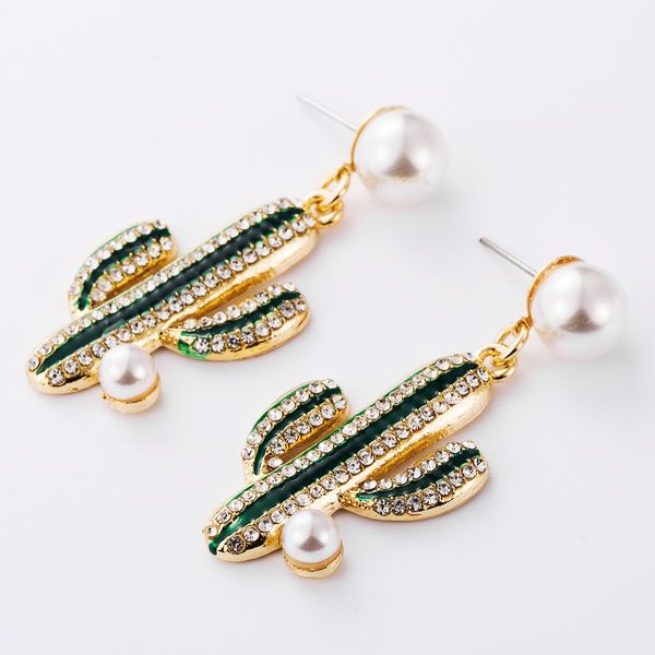 personalized creative alloy oil dripping diamond pearl earrings female temperament girl heart korean earrings cold wind, Golden
personalized creative alloy oil dripping diamond pearl earrings female temperament girl heart korean earrings cold wind, Golden
