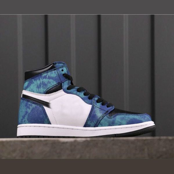 2020 new 1 high tie dye dark blue women men basketball shoes mens trainers sneakers us5.5-us12
2020 new 1 high tie dye dark blue women men basketball shoes mens trainers sneakers us5.5-us12