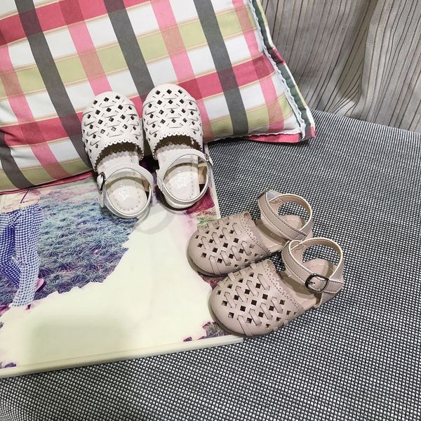 2020 new girls korean casual solid color calf sandals shoes children's shoes bottom children's sandals, Black;red
2020 new girls korean casual solid color calf sandals shoes children's shoes bottom children's sandals, Black;red