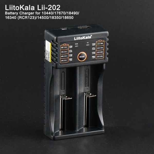 Liitokala Lii-202 Li-ion Nimh Liepo4 Usb Battery Charger For 10440/17670/18490/16340 (rcr123)/14500/18350/18650,mobile Power
