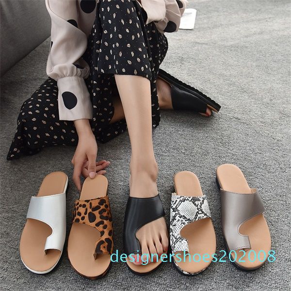 women fashion slipper summer flip flops shoes patent leather luxury black white leopard print slides sandal outdoor beach slippers d08
women fashion slipper summer flip flops shoes patent leather luxury black white leopard print slides sandal outdoor beach slippers d08