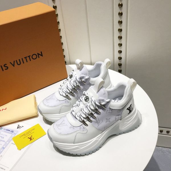 212 new designer luxury women's casual fashion shoes, women's outdoor casual shoes, high-quality materials, with original box, Black 
212 new designer luxury women's casual fashion shoes, women's outdoor casual shoes, high-quality materials, with original box, Black