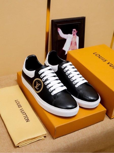 2020 male designer produces limited edition men's casual comfortable shoes hiking shoes sports shoes boots original packaging delivery, Black
2020 male designer produces limited edition men's casual comfortable shoes hiking shoes sports shoes boots original packaging delivery, Black