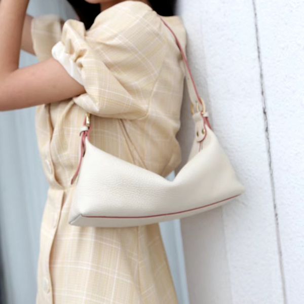 genuine leather baguette bag underarm bag ladies shoulder oblique holding shoulder first layer cowhide 2020 new
genuine leather baguette bag underarm bag ladies shoulder oblique holding shoulder first layer cowhide 2020 new