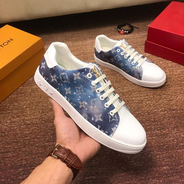 2020p luxury design leather letter low-lace-up casual men's shoes, fashionable wild outdoor sports shoes, size: 38-45, Black
2020p luxury design leather letter low-lace-up casual men's shoes, fashionable wild outdoor sports shoes, size: 38-45, Black