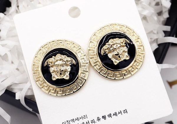 luxary letter stud earrings women fashion design earring lady designer rose gold silver earrings fine jewelry sweetheart gifts, White
luxary letter stud earrings women fashion design earring lady designer rose gold silver earrings fine jewelry sweetheart gifts, White