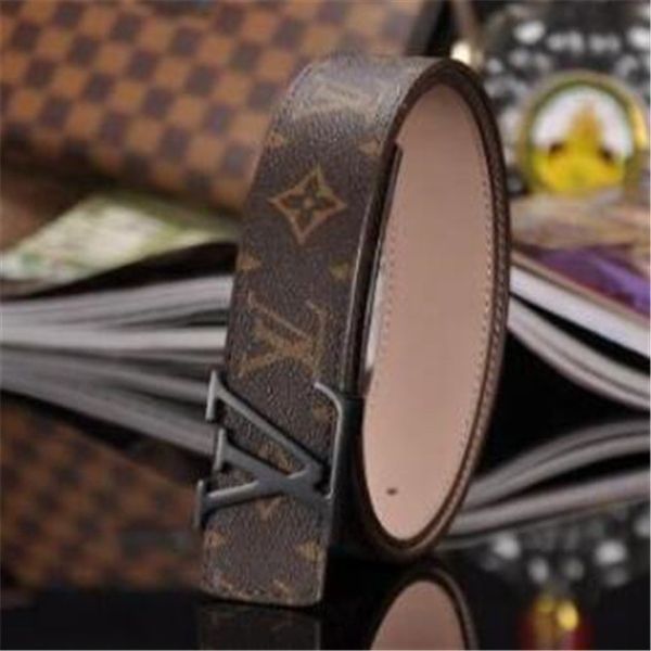 belts designer belt snake luxury belt leather business belts louìs vuìttõn womens big gold vv buckle with box ing, Blue;gray
belts designer belt snake luxury belt leather business belts louìs vuìttõn womens big gold vv buckle with box ing, Blue;gray