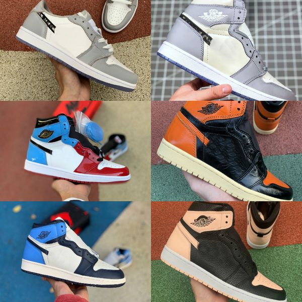 1 high og grey 2020 mens basketball shoes designer sneakers trainers 1s embossed on the upper crystal bottom baskets, Black
1 high og grey 2020 mens basketball shoes designer sneakers trainers 1s embossed on the upper crystal bottom baskets, Black