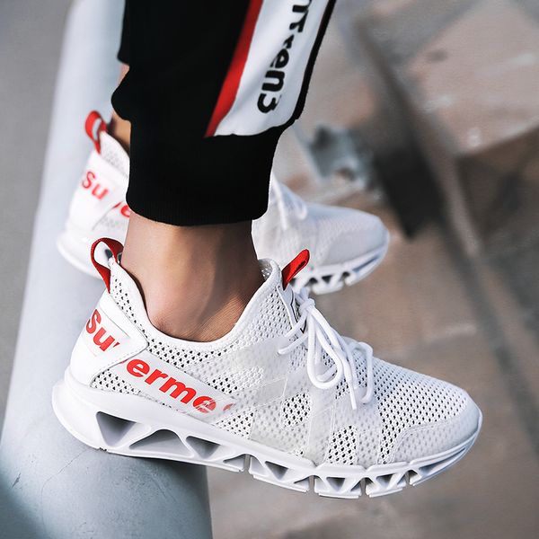 2020 flying weaving mesh breathable men's casual shoes blade damping sports shoes
2020 flying weaving mesh breathable men's casual shoes blade damping sports shoes