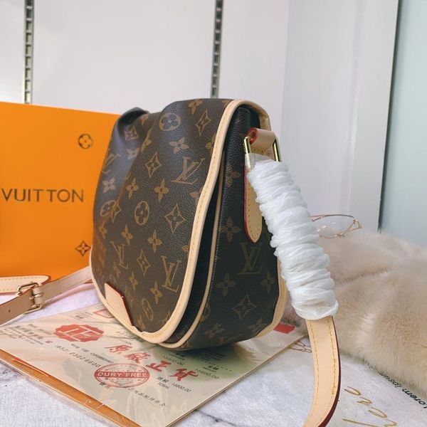 new arrival women bag shoulder bag lady leather small flap crossbody bag vintage style women messenger bags fast delivery
new arrival women bag shoulder bag lady leather small flap crossbody bag vintage style women messenger bags fast delivery