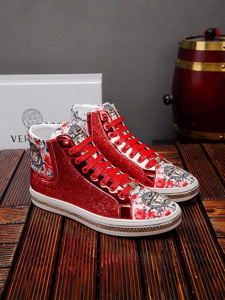 2020w autumn and winter new trend leather men's shoes high-casual shoes, fashion versatile comfortable sports shoes,original box de
2020w autumn and winter new trend leather men's shoes high-casual shoes, fashion versatile comfortable sports shoes,original box de
