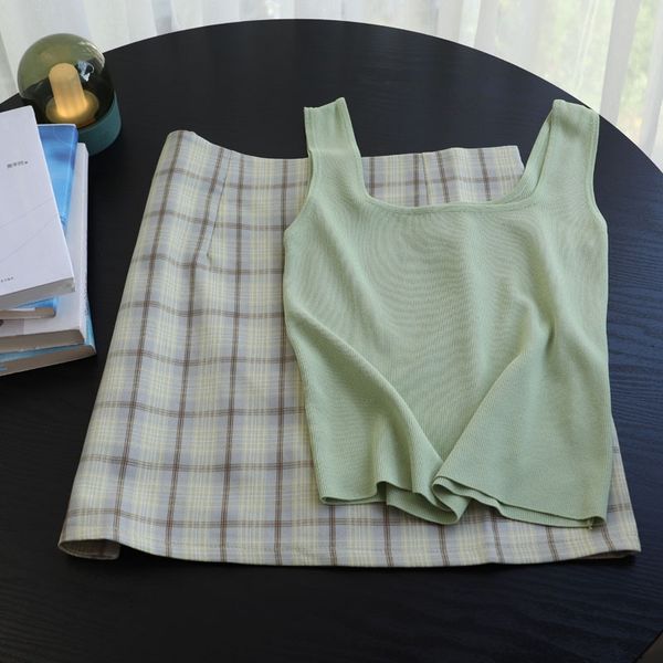 plain new a- line plaid grape purple plaid skirt korean style hip-covered a- line skirt, Black
plain new a- line plaid grape purple plaid skirt korean style hip-covered a- line skirt, Black