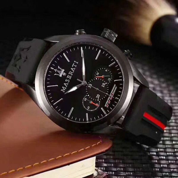 high-quality quartz watch men and womensilicone strap stainless steel case three-hand operation fashionable aristocratic watch
high-quality quartz watch men and womensilicone strap stainless steel case three-hand operation fashionable aristocratic watch