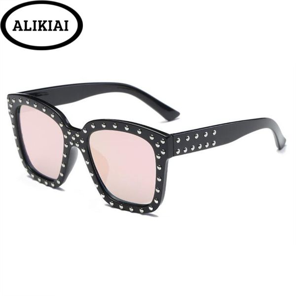2020 new fashion children's oversized square sunglasses cutie diamond decoration shining sun glasses party eyewear, White;black
2020 new fashion children's oversized square sunglasses cutie diamond decoration shining sun glasses party eyewear, White;black