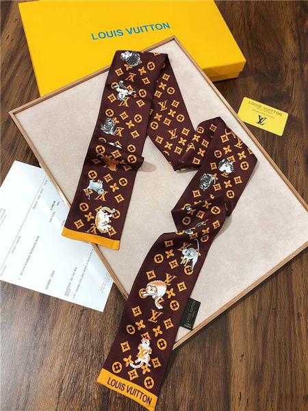 2020luxury шарф letter pattern женщины scarf2020 шелк хлопка конструктора шарф шаль дамы теплые шарфы размер 140x140cm, Blue;gray
2020luxury шарф letter pattern женщины scarf2020 шелк хлопка конструктора шарф шаль дамы теплые шарфы размер 140x140cm, Blue;gray