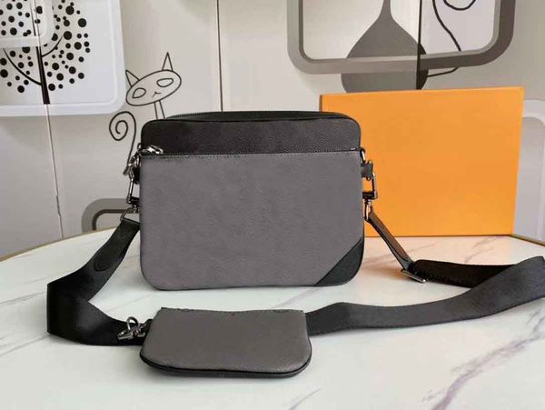 2020 famous fashion men messenger bags classic cross body bag with dust bag school bookbag gentleman shoulder bag 69443
2020 famous fashion men messenger bags classic cross body bag with dust bag school bookbag gentleman shoulder bag 69443