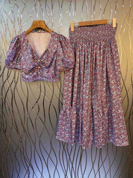 2020 spring and summer new women's v-neck floral t-shirt shory style high waist long skirt floral suit 625, White
2020 spring and summer new women's v-neck floral t-shirt shory style high waist long skirt floral suit 625, White
