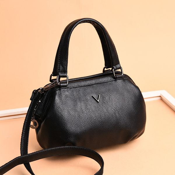 women shoulder bag 2020 summer fashion women bag leather handbags pu shoulder small crossbody bags for messenger bags
women shoulder bag 2020 summer fashion women bag leather handbags pu shoulder small crossbody bags for messenger bags
