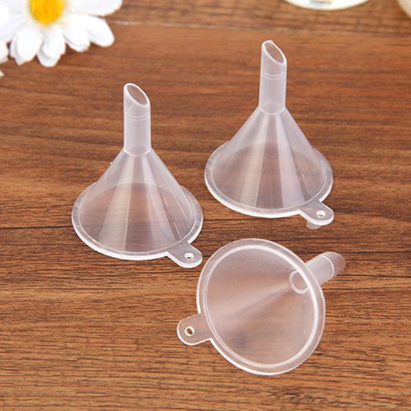 2018 new plastic mini small funnels liquid filling tools perfume liquid essential oil filling packing tools dh0161
2018 new plastic mini small funnels liquid filling tools perfume liquid essential oil filling packing tools dh0161