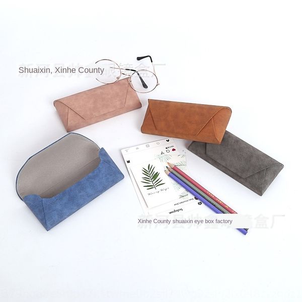 sun case sun case artistic vehicle-mounted pu glasses box presbyopic glasses box, Blue
sun case sun case artistic vehicle-mounted pu glasses box presbyopic glasses box, Blue