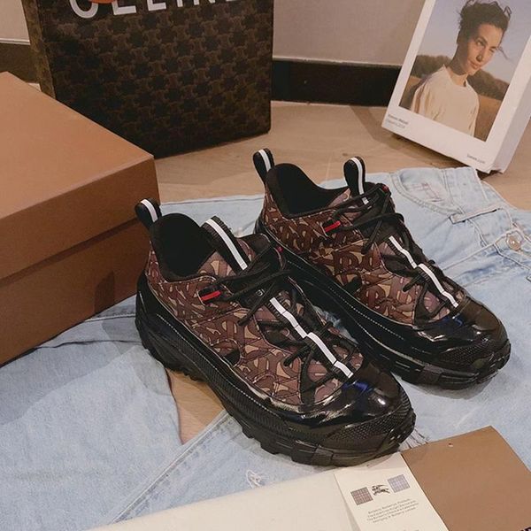 2020k designer new luxury men's casual sports shoes, men's designer casual shoes of with original box, Black
2020k designer new luxury men's casual sports shoes, men's designer casual shoes of with original box, Black