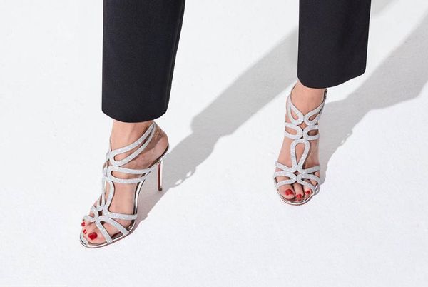 2020 ladies marrys wedding red bottom high heels sandals renee withsliver glitter t-strap red bottom brand design with box, Black
2020 ladies marrys wedding red bottom high heels sandals renee withsliver glitter t-strap red bottom brand design with box, Black