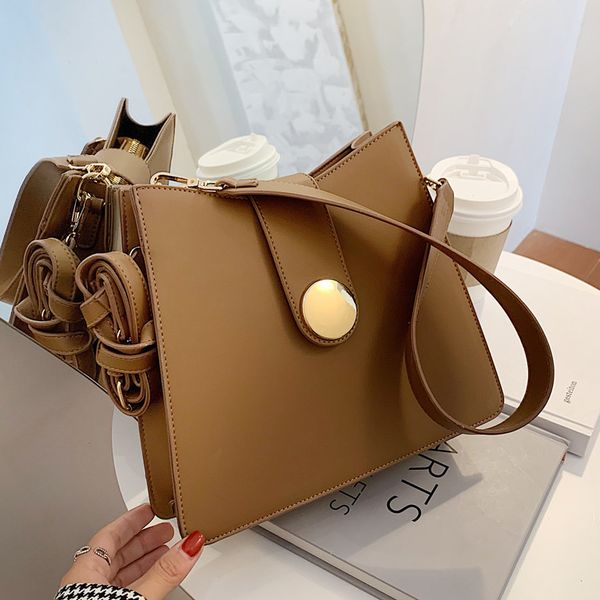 herald fashion women large shoulder bag travel bags leather pu quilted bag female luxury handbags female bags design for girls
herald fashion women large shoulder bag travel bags leather pu quilted bag female luxury handbags female bags design for girls