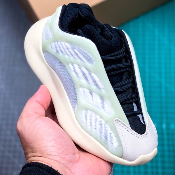2020 new 700v3 alvah azael children running shoes boy girl young kid sport sneaker size 26-35, Black
2020 new 700v3 alvah azael children running shoes boy girl young kid sport sneaker size 26-35, Black