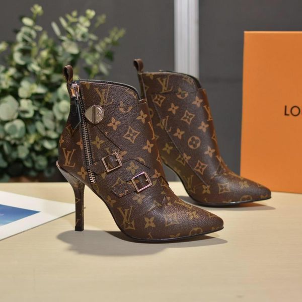 new5 ladies casual boots fashion high heel women's boots business work high heel boots original box packaging fast deliver, Black
new5 ladies casual boots fashion high heel women's boots business work high heel boots original box packaging fast deliver, Black