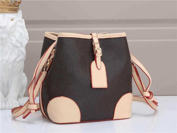 новые 2020 плечевые сумки кожаные сумки пригородной crossbody сумки повелительницы способа кошелек 
новые 2020 плечевые сумки кожаные сумки пригородной crossbody сумки повелительницы способа кошелек