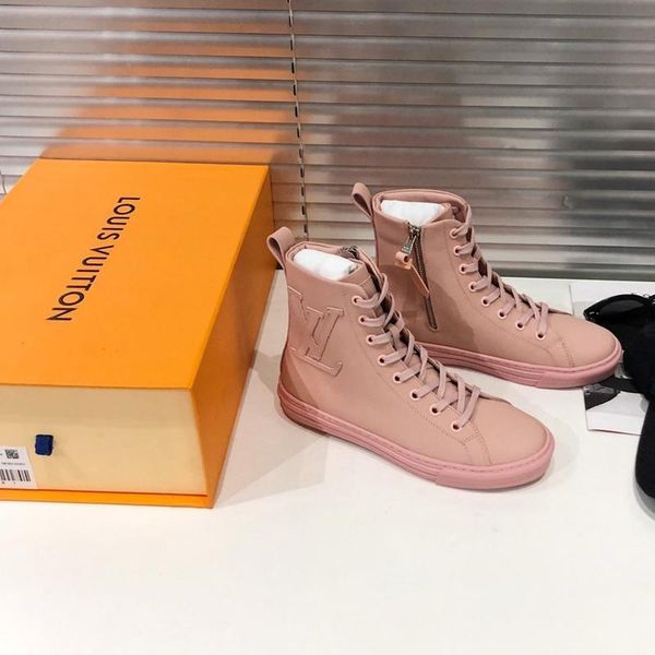 42 designer luxury female casual fashion shoes, outdoor casual travel shoes, fast delivery, original box, Black
42 designer luxury female casual fashion shoes, outdoor casual travel shoes, fast delivery, original box, Black
