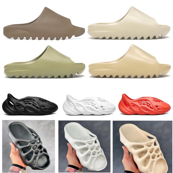 2020 foam runner sandal slipper triple black white bone resin desert sand kanye west men women slides sandals shoes us 5-11
2020 foam runner sandal slipper triple black white bone resin desert sand kanye west men women slides sandals shoes us 5-11