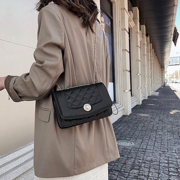2020 new ladies shoulder bag fashion korean version of the mini chain bag cross-body diamond small square
2020 new ladies shoulder bag fashion korean version of the mini chain bag cross-body diamond small square