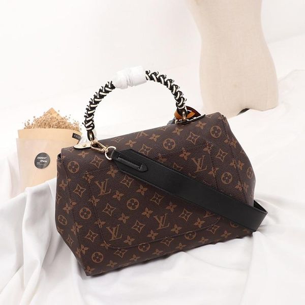 fast delivery new arrival womens bag leather shoulder small flap crossbody handbags lady handle tote messenger bags with origin box
fast delivery new arrival womens bag leather shoulder small flap crossbody handbags lady handle tote messenger bags with origin box