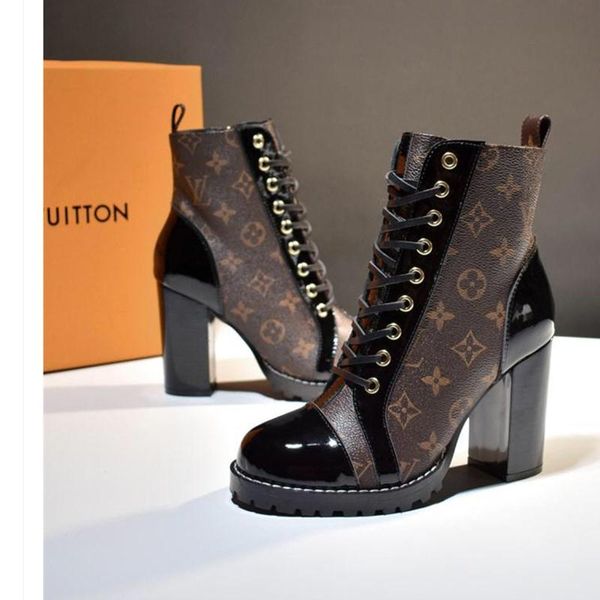 47 new women's casual shoes, luxury designer women's shoes, outdoor travel party shoes, original box packaging, Black
47 new women's casual shoes, luxury designer women's shoes, outdoor travel party shoes, original box packaging, Black