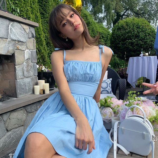 2020 summer fashion women strap mini dress beach vacation prom high waist slim ruched dresses streetwear casual solid dress, Black;gray
2020 summer fashion women strap mini dress beach vacation prom high waist slim ruched dresses streetwear casual solid dress, Black;gray