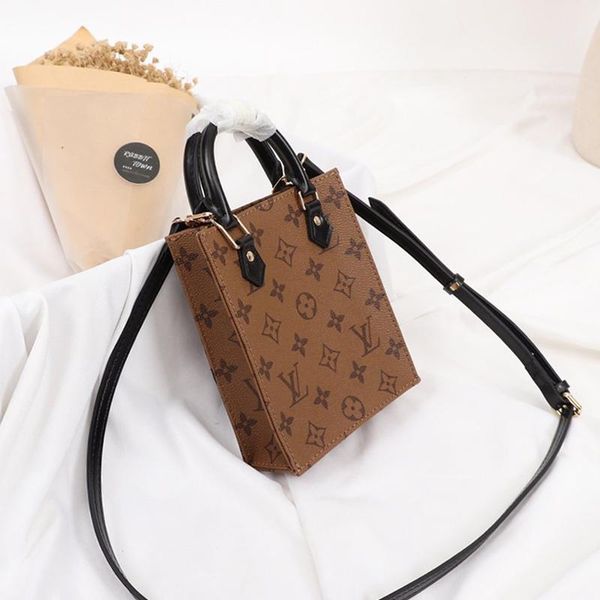 classic women leather mini new arrival purses handbag ladies shoulder bag lady messenger simple style totes crossbody bags fast delivery
classic women leather mini new arrival purses handbag ladies shoulder bag lady messenger simple style totes crossbody bags fast delivery