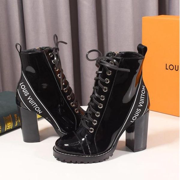 105 new women's casual shoes, luxury designer women's shoes, outdoor travel party shoes, original box packaging, Black
105 new women's casual shoes, luxury designer women's shoes, outdoor travel party shoes, original box packaging, Black