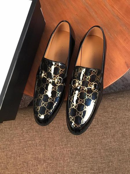 TOP! Brand Red Bottom Loafers Luxurious Party Wedding Shoes Designer BLACK PATENT LEATHER Suede Dress Shoes For Men Slip On Flats d08
TOP! Brand Red Bottom Loafers Luxurious Party Wedding Shoes Designer BLACK PATENT LEATHER Suede Dress Shoes For Men Slip On Flats d08
