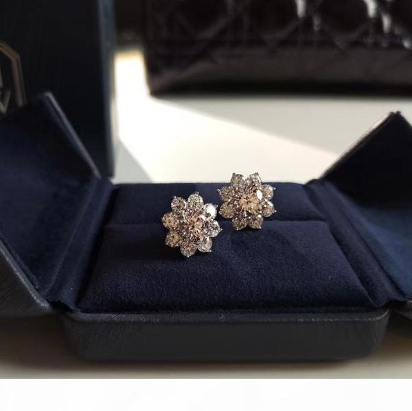 luxury wedding designer jewelry earrings 925 silver gold plated diamond flower earrings for women
luxury wedding designer jewelry earrings 925 silver gold plated diamond flower earrings for women
