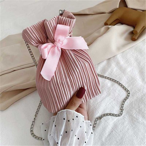 2020 new arrival women bag crossbody bags for women buckle handbag chain shoulder bag solid bowknot handbags 
2020 new arrival women bag crossbody bags for women buckle handbag chain shoulder bag solid bowknot handbags