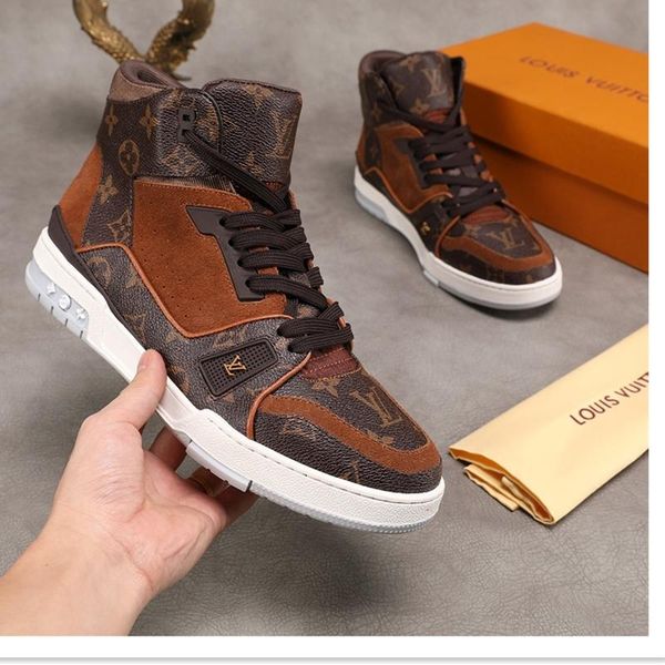 11 men's designer casual sports shoes, luxury trendy travel casual shoes, sports shoes. fast delivery in original box packaging, Black
11 men's designer casual sports shoes, luxury trendy travel casual shoes, sports shoes. fast delivery in original box packaging, Black