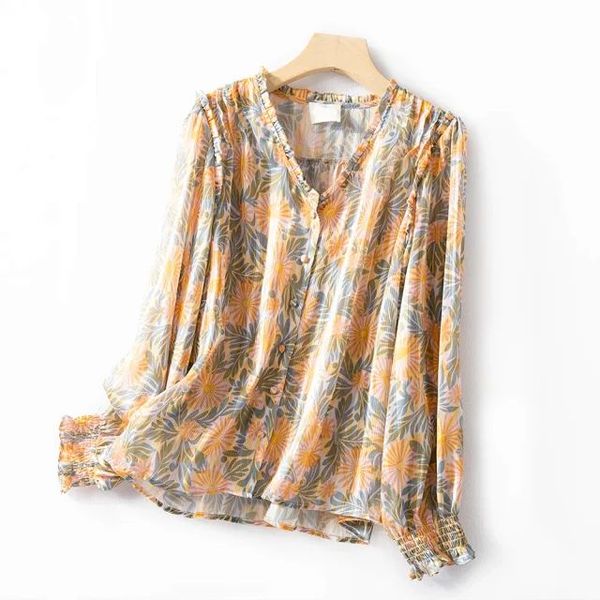 2020 summer new product v-neck gold thread printing bag buckle lantern long sleeve loose shirt, White
2020 summer new product v-neck gold thread printing bag buckle lantern long sleeve loose shirt, White