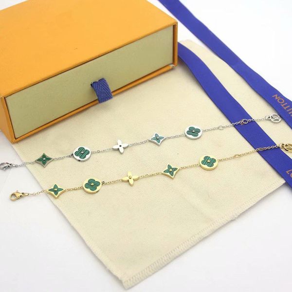 new arrive fashion lady titanium steel v letter 18k plated gold chain blacelets with malachite 5 motifs four leaf flower pendants 3 color, Black
new arrive fashion lady titanium steel v letter 18k plated gold chain blacelets with malachite 5 motifs four leaf flower pendants 3 color, Black