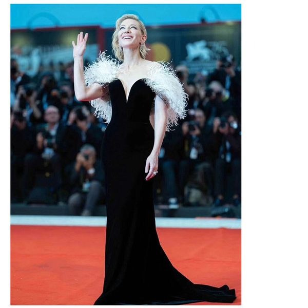 fzslcyiyi black velour v-neck bandage mermaid evening dresses 2020 feather decoration sleeveless formal dress, Red
fzslcyiyi black velour v-neck bandage mermaid evening dresses 2020 feather decoration sleeveless formal dress, Red